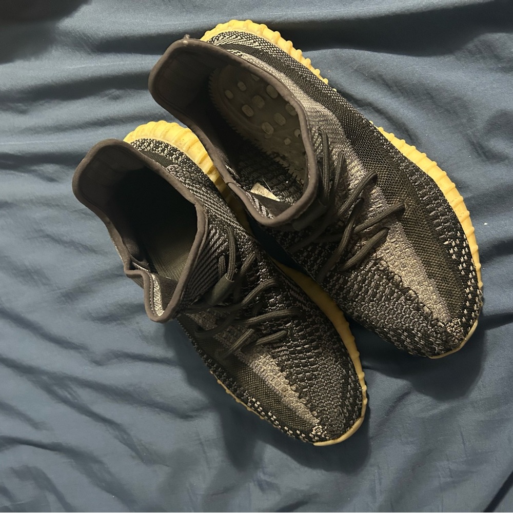 Adidas Men's Black and grey Yeezy